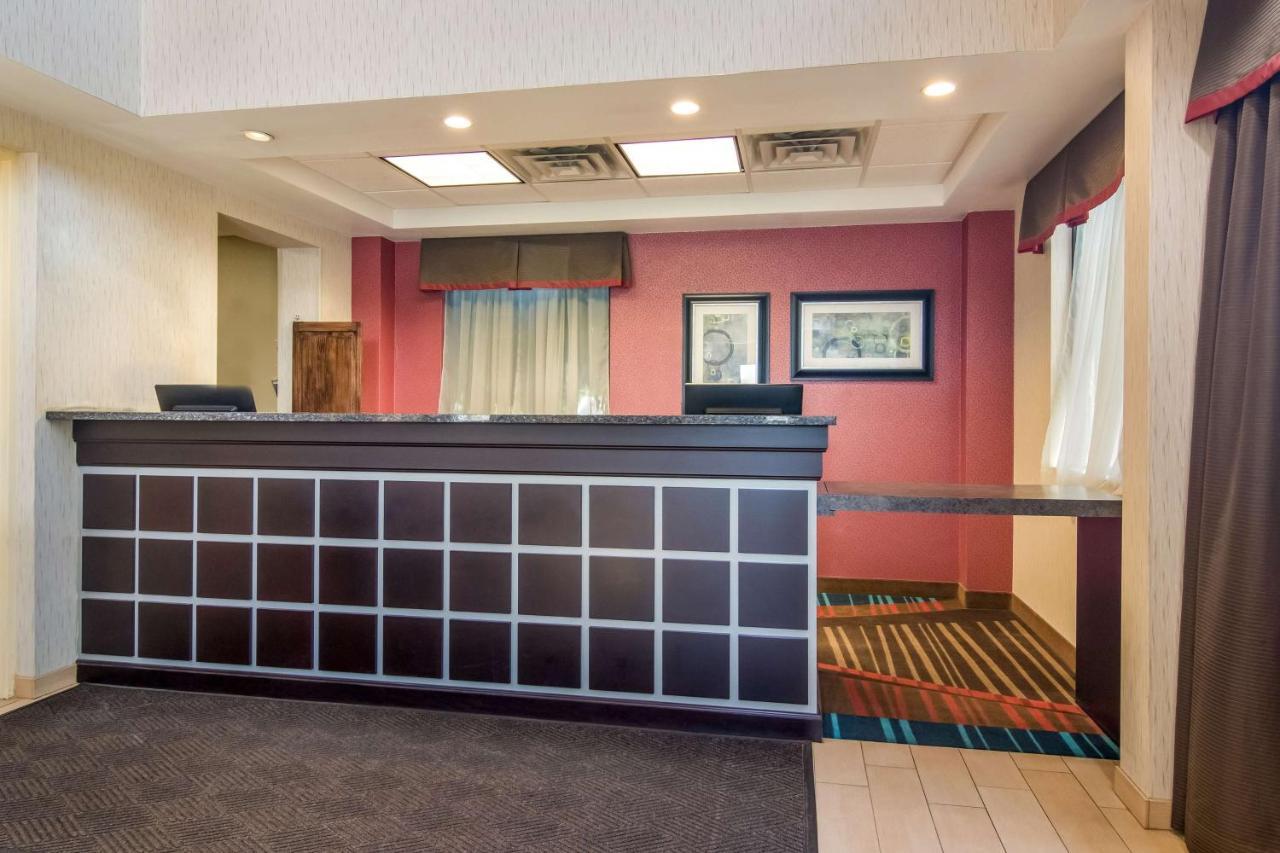 Best Western Dutch Valley Inn New Philadelphia Eksteriør bilde