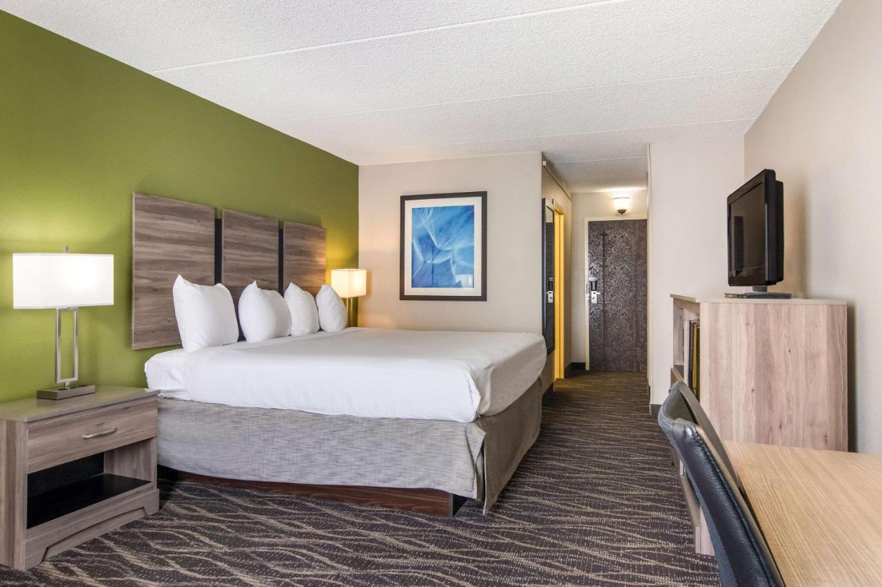 Best Western Dutch Valley Inn New Philadelphia Eksteriør bilde