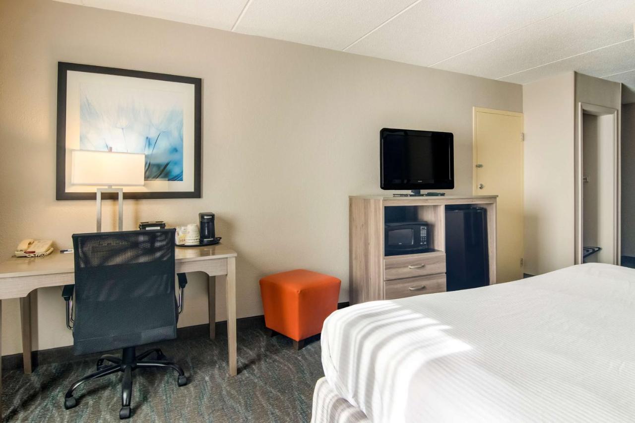 Best Western Dutch Valley Inn New Philadelphia Eksteriør bilde